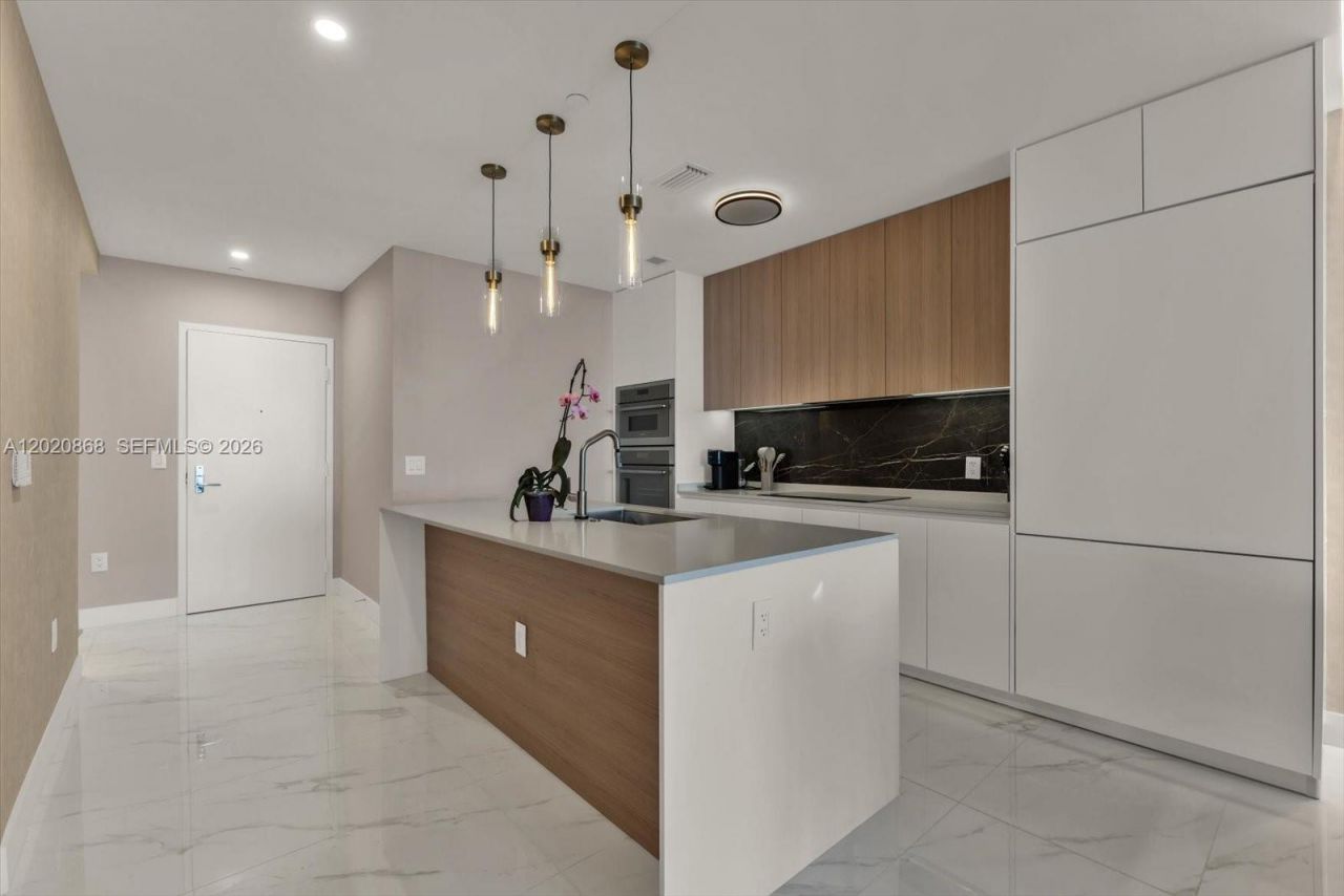 700 NE 24th St , Unit 1602, Miami, FL 33137 Photo