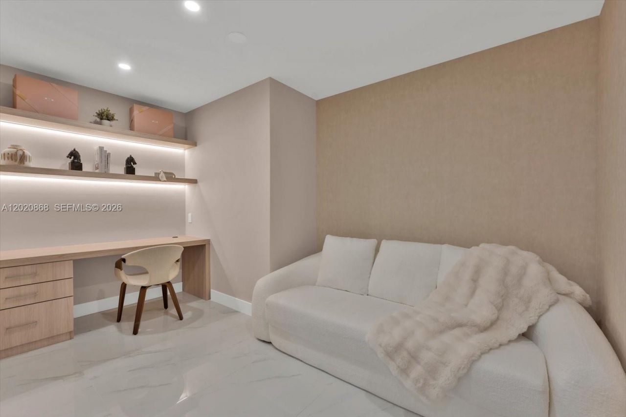 700 NE 24th St , Unit 1602, Miami, FL 33137 Photo