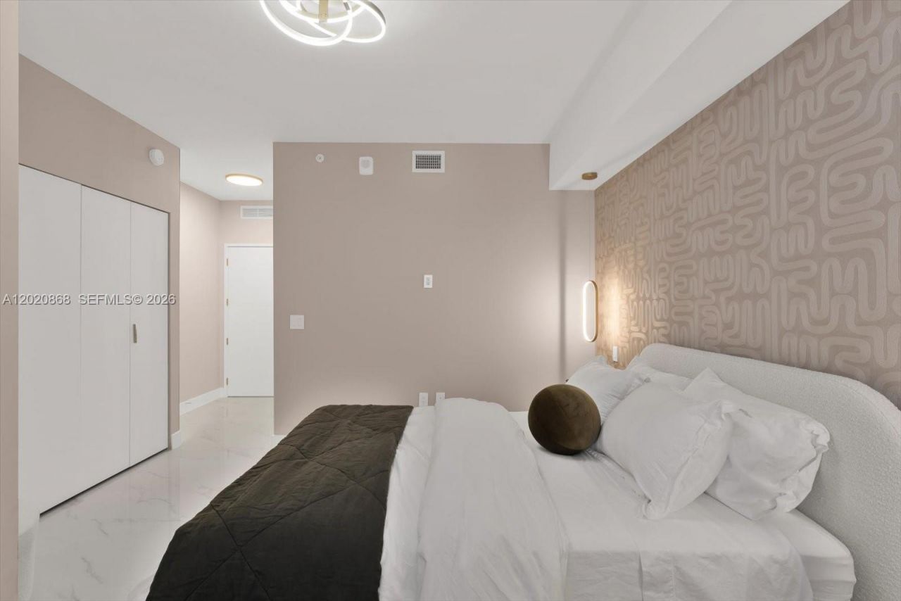 700 NE 24th St , Unit 1602, Miami, FL 33137 Photo
