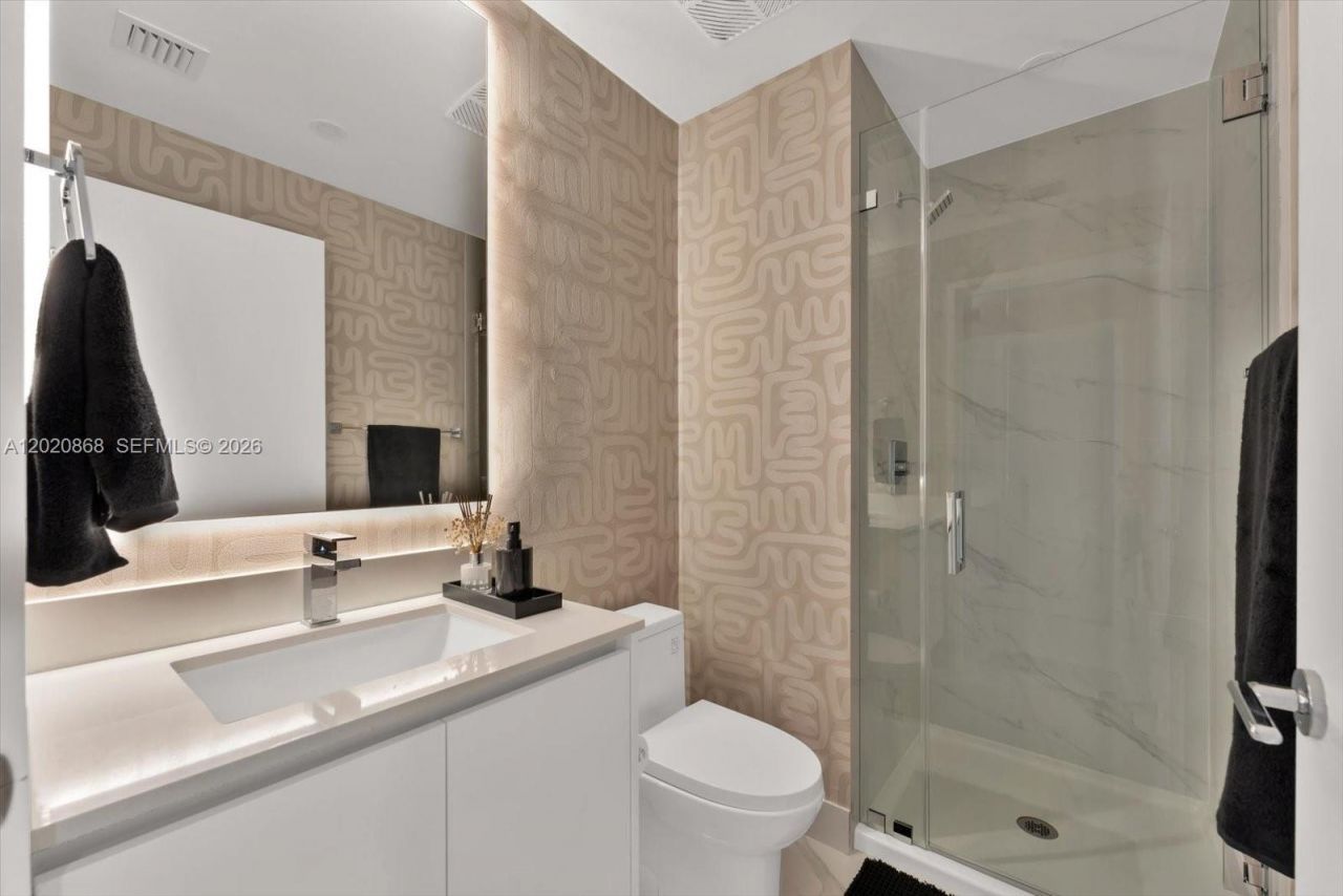 700 NE 24th St , Unit 1602, Miami, FL 33137 Photo