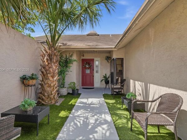 4080 NW 1st Pl , Deerfield Beach, FL 33442