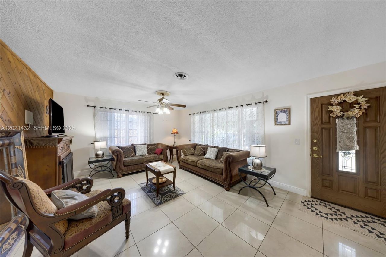 304 SW 68th Ave , Pembroke Pines, FL 33023 Photo