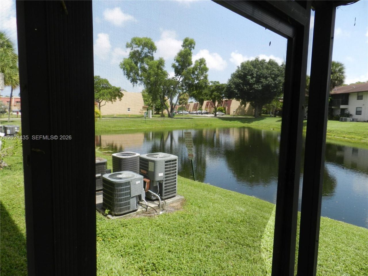 6020 Shakerwood Cir, Unit 105, Tamarac, FL 33319 Photo