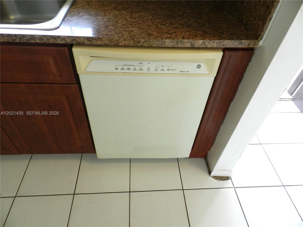 6020 Shakerwood Cir, Unit 105, Tamarac, FL 33319 Photo