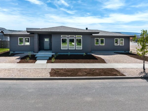 1472 NE Hudspeth Road, Prineville, OR 97754