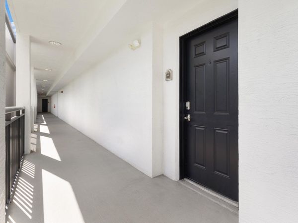 1690 Renaissance Commons Boulevard, Boynton Beach, FL 33426
