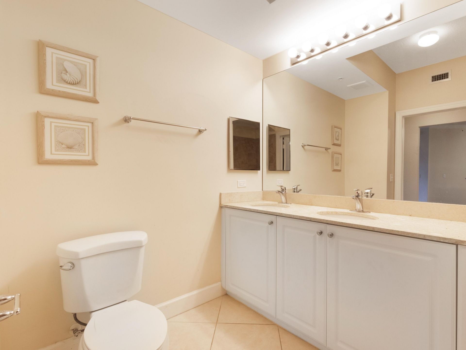 1690 Renaissance Commons Boulevard, Boynton Beach, FL 33426 Photo