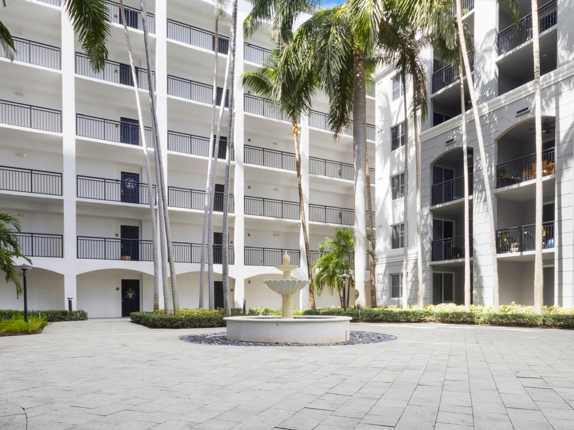 1690 Renaissance Commons Boulevard, Boynton Beach, FL 33426 Photo