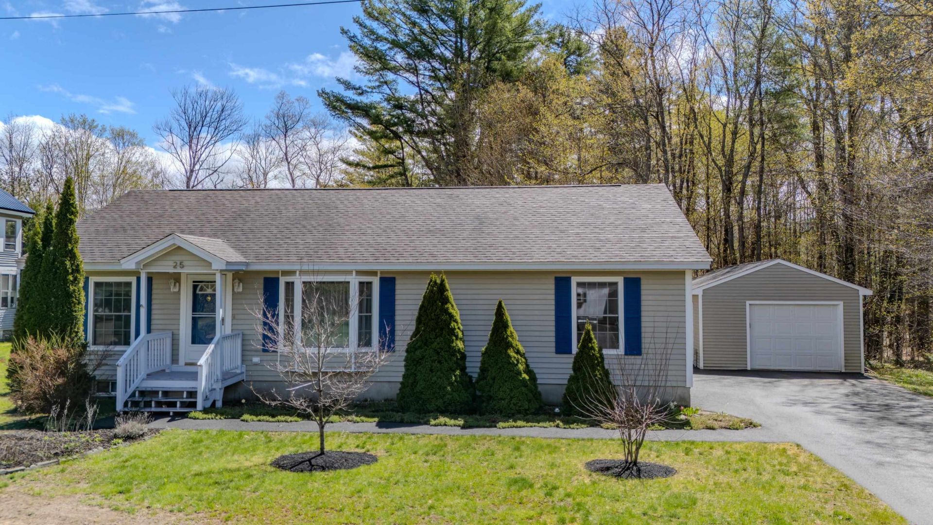 25 Sargent Street, Woodstock, NH 03262 Main Photo