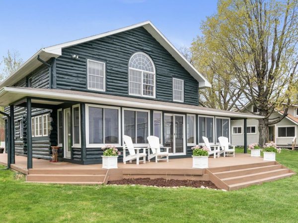 702 Giauque Beach Drive, Topinabee, MI 49791