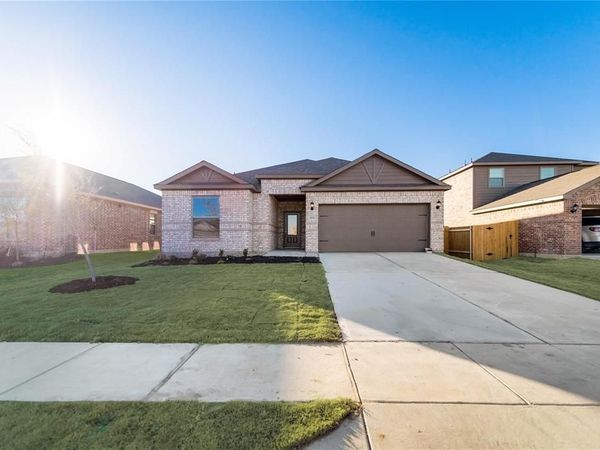 204 Lake Ridge Drive, Princeton, TX 75407