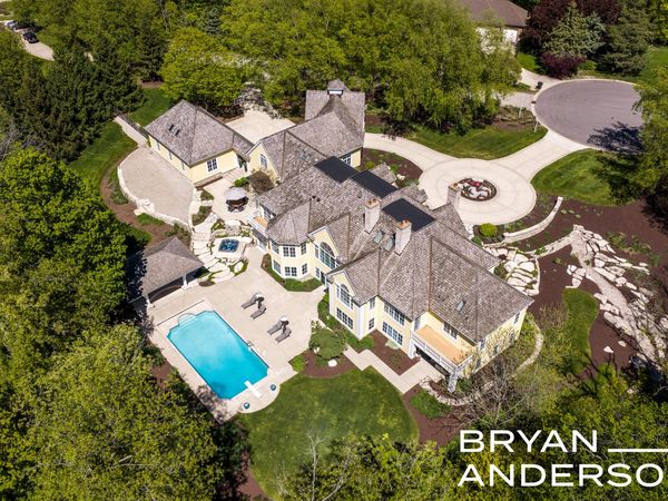6029 Hillsborough Court SW, Grandville, MI 49418