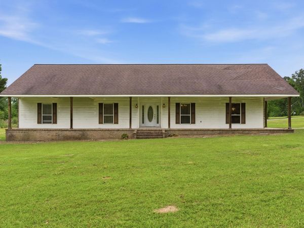 266 Patrick Rd., Hattiesburg, MS 39401