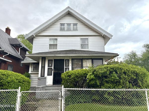 975 Woodland Avenue, Toledo, OH 43607