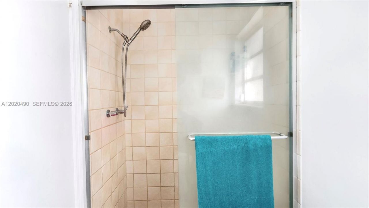 500 NW 96th Ter, Pembroke Pines, FL 33024 Photo