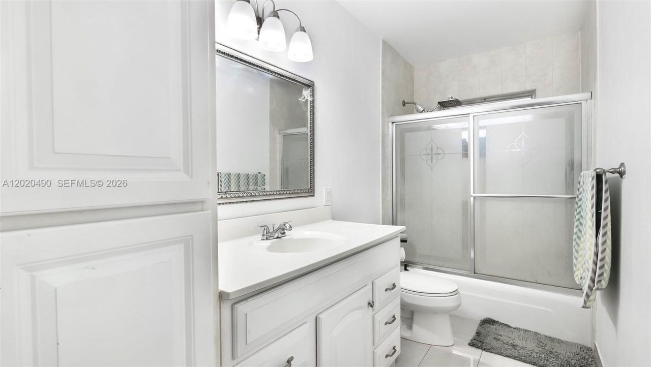 500 NW 96th Ter, Pembroke Pines, FL 33024 Photo