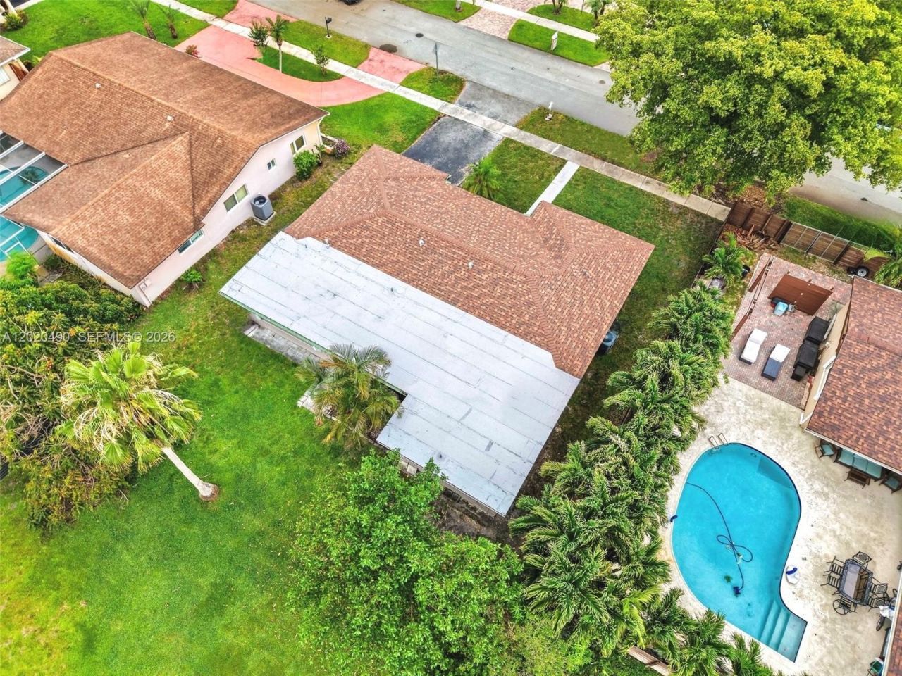 500 NW 96th Ter, Pembroke Pines, FL 33024 Photo