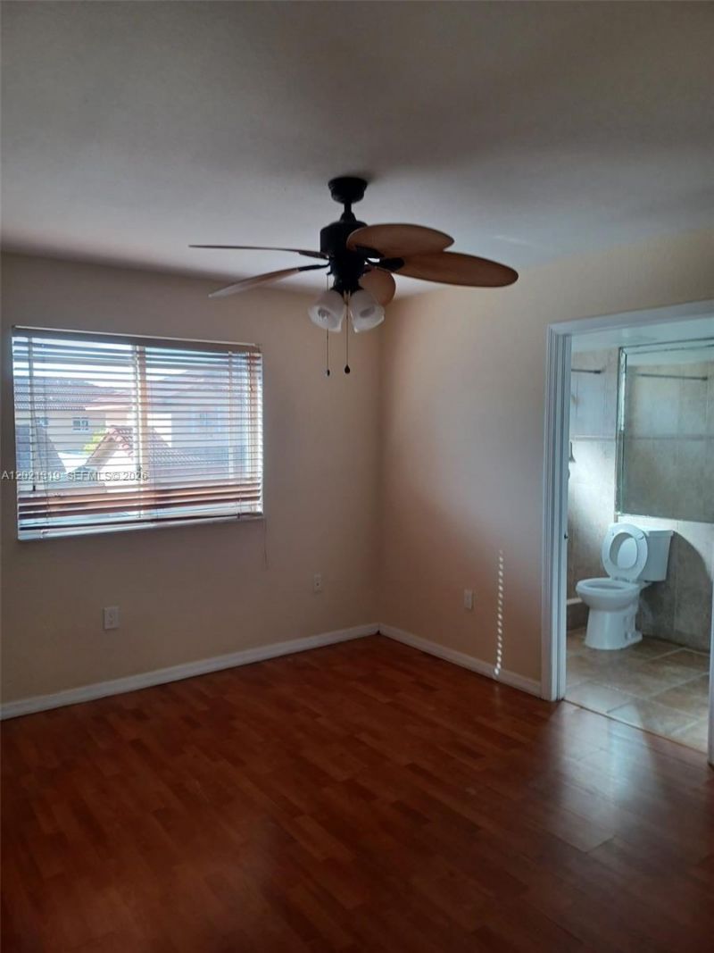 17316 NW 74th Ave, Unit 202, Hialeah, FL 33015 Photo