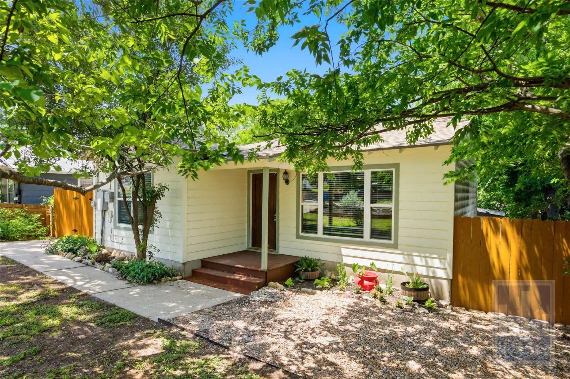 1604 Sanchez St, Austin, TX 78702 Main Photo