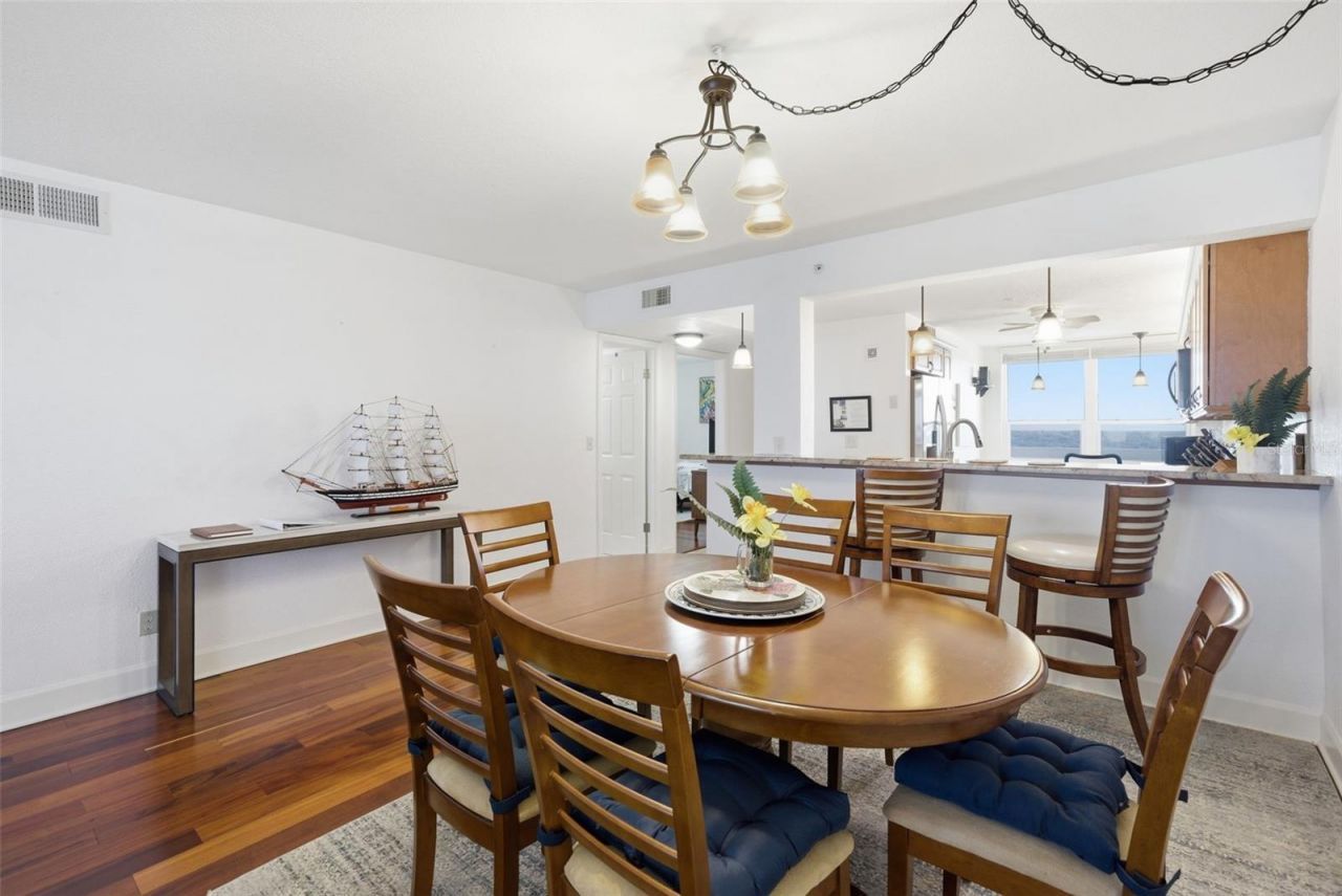 17900 Gulf Boulevard, Unit 12C, Redington Shores, FL 33708 Photo