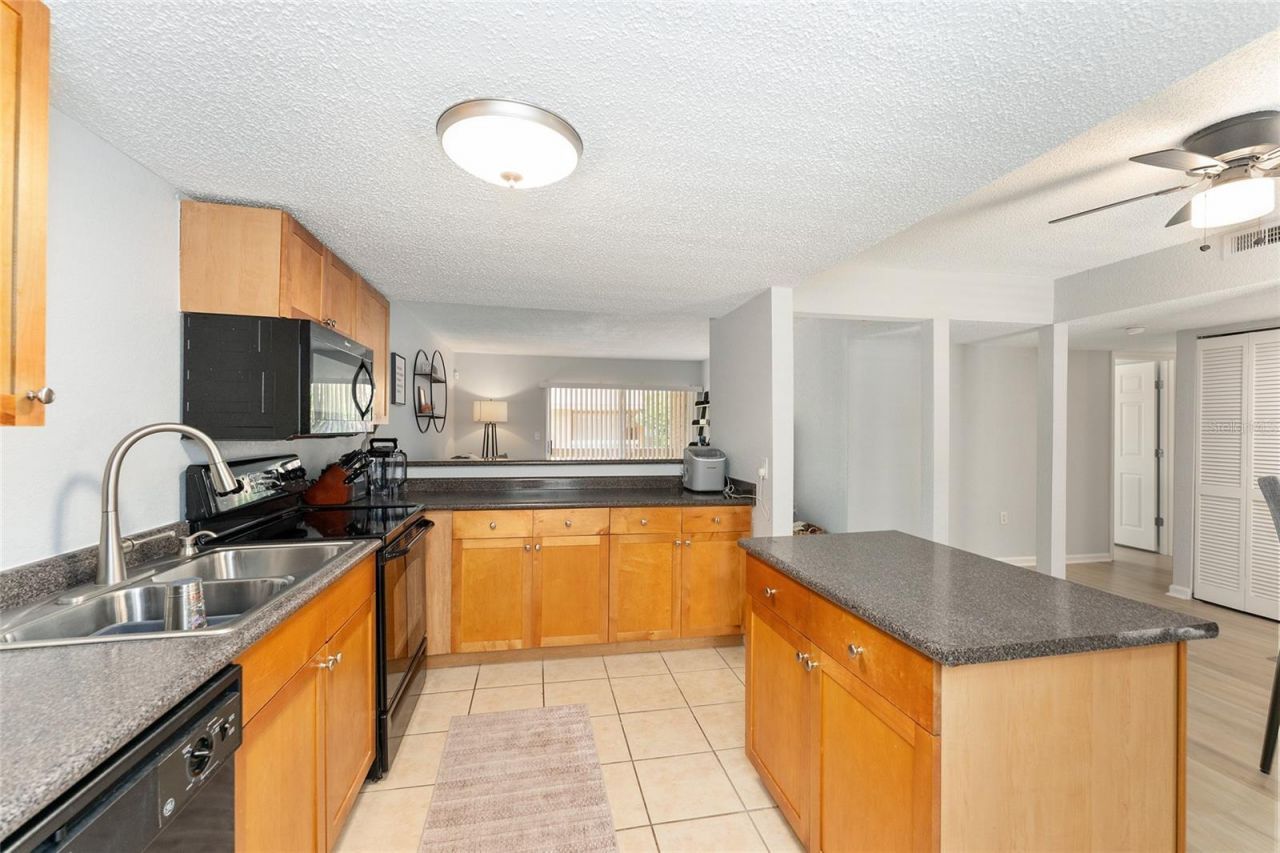 1810 NW 23rd Boulevard , Unit 163, Gainesville, FL 32605 Photo