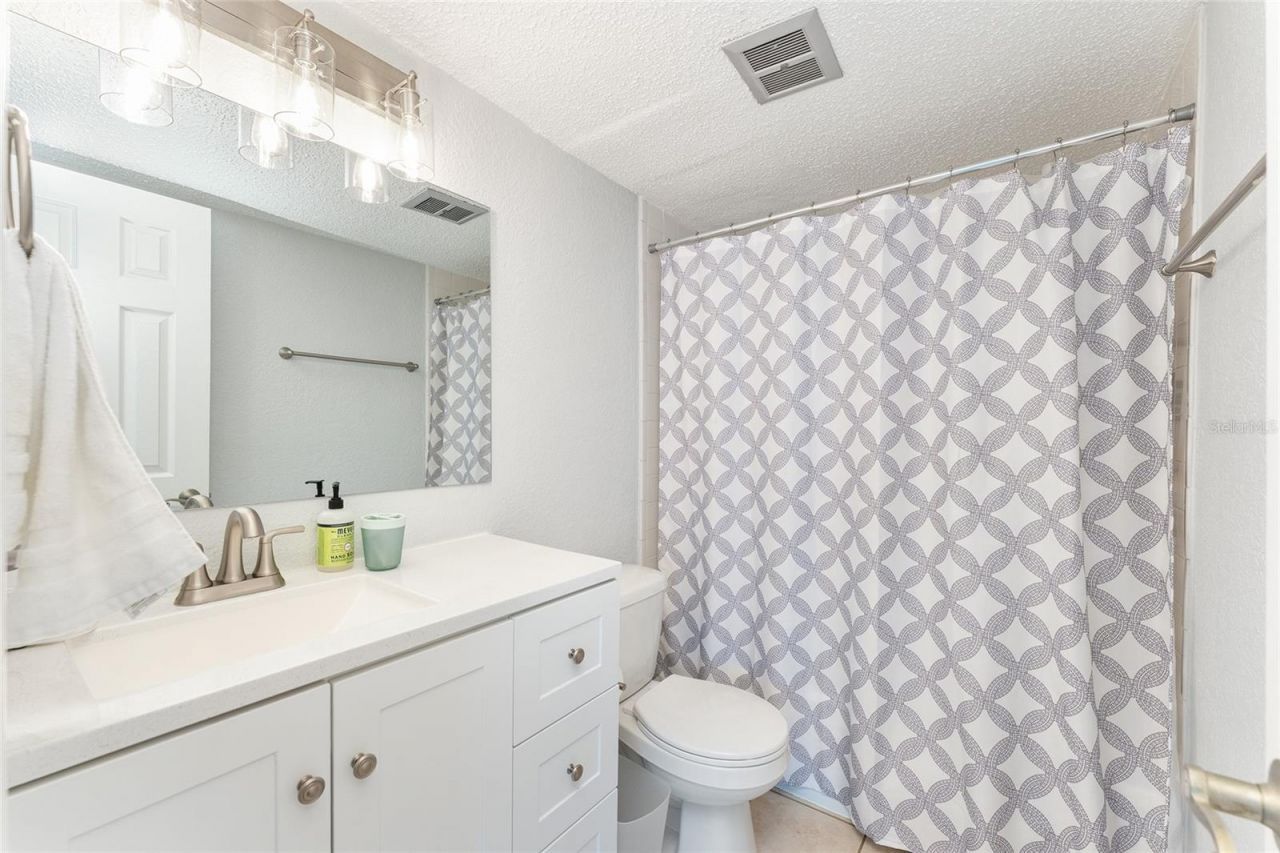 1810 NW 23rd Boulevard , Unit 163, Gainesville, FL 32605 Photo