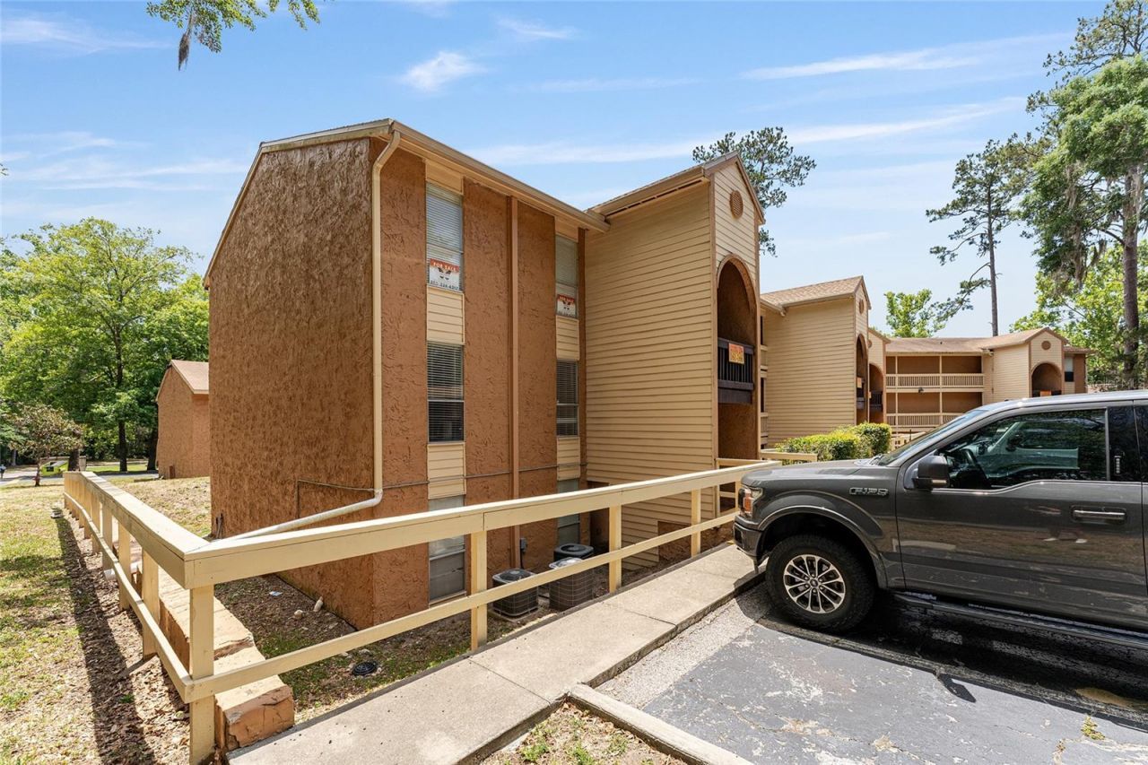 1810 NW 23rd Boulevard , Unit 163, Gainesville, FL 32605 Photo