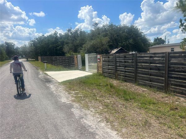 4 EDEN CEMETERY ROAD , FROSTPROOF, FL 33843