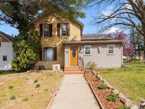 502 7th Street NE, Little Falls, MN 56345