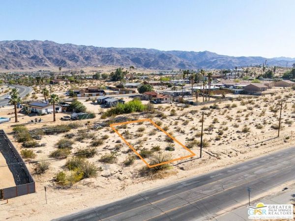 4 Two Mile Road, 29 Palms, CA 92277