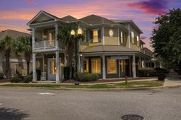4916 N Market St.  photo 4
