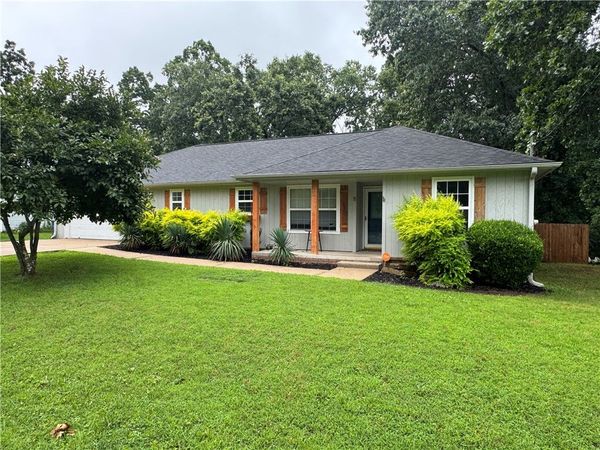 11 Primrose Lane, Bella Vista, AR 72714