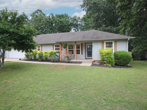 11 Primrose Lane, Bella Vista, AR 72714