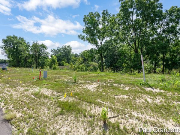 3020 Audubon Avenue SE, Kentwood, MI 49512