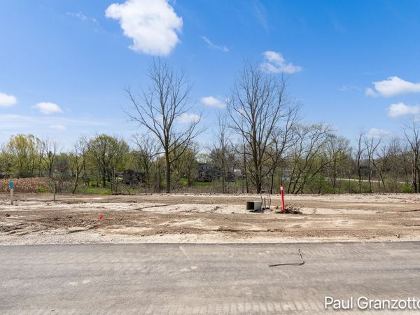 3020 Audubon Avenue SE, Kentwood, MI 49512