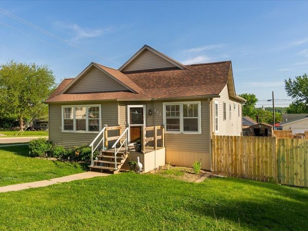131 E Iowa Street , Spring Valley, IL 61362