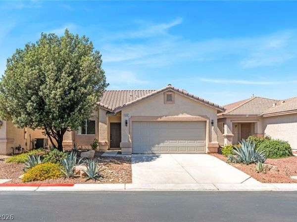 3747 Squirrel Street , Las Vegas, NV 89122