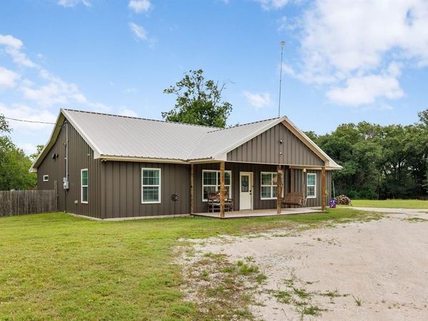 465 Frostdale Drive, Elm Mott, TX 76640