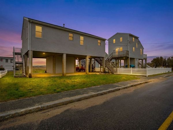 192 Swifts Beach Road, Wareham, MA 02571