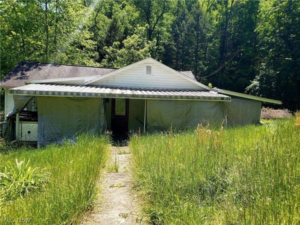 1112 Swann Rd, Charleston, WV 25314