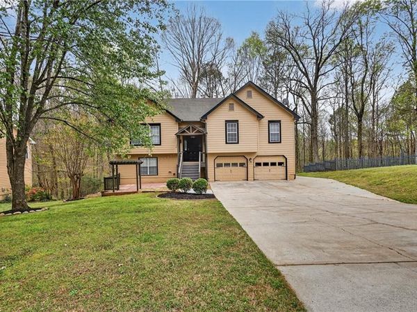5423 Sugar Mill Drive , Flowery Branch, GA 30542