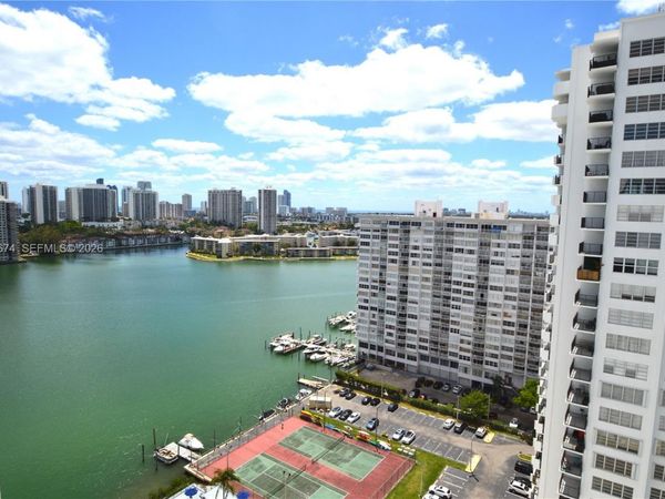2780 NE 183rd St , Unit PH04, Aventura, FL 33160