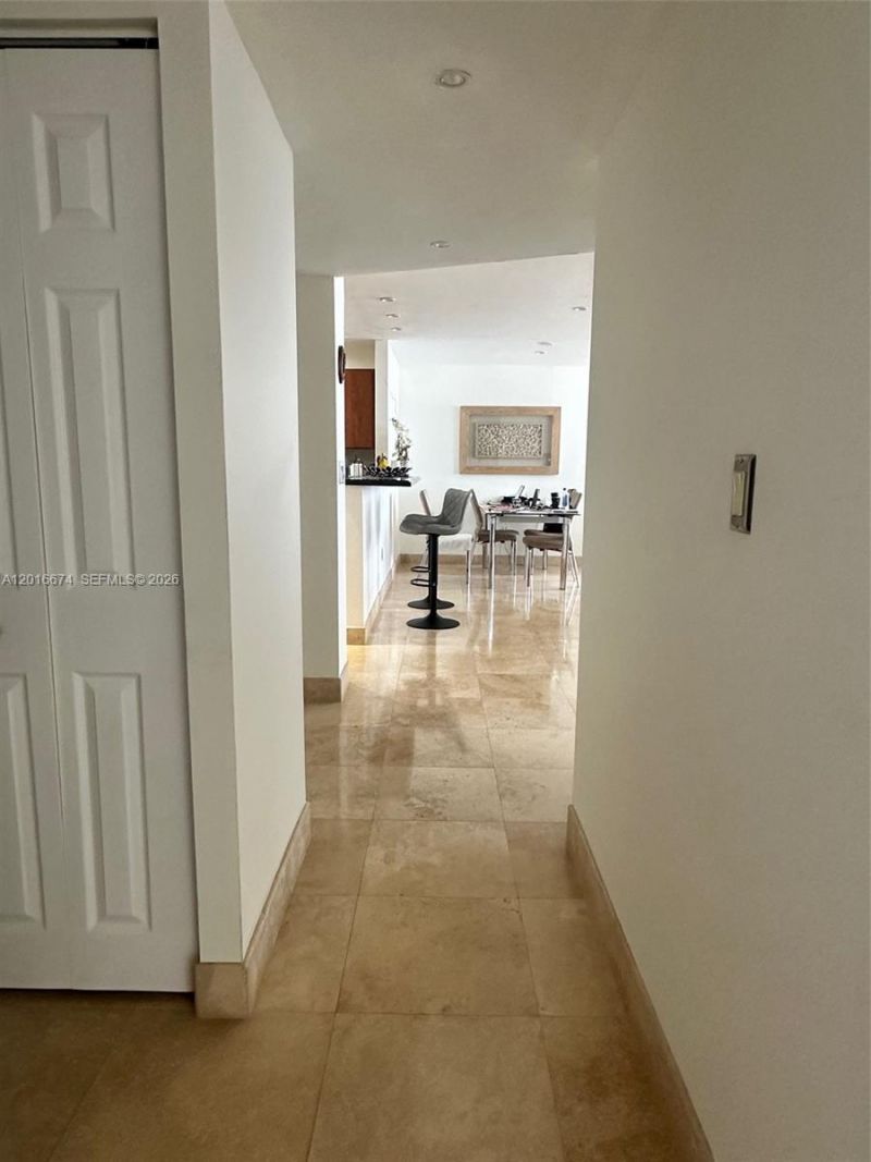 2780 NE 183rd St, Unit PH04, Aventura, FL 33160 Photo