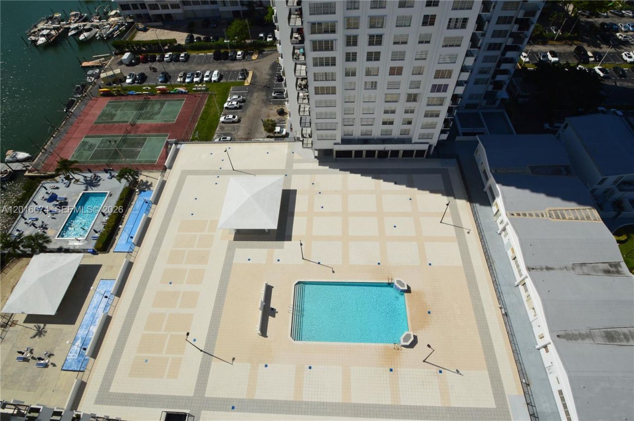 2780 NE 183rd St , Unit PH04, Aventura, FL 33160 Photo