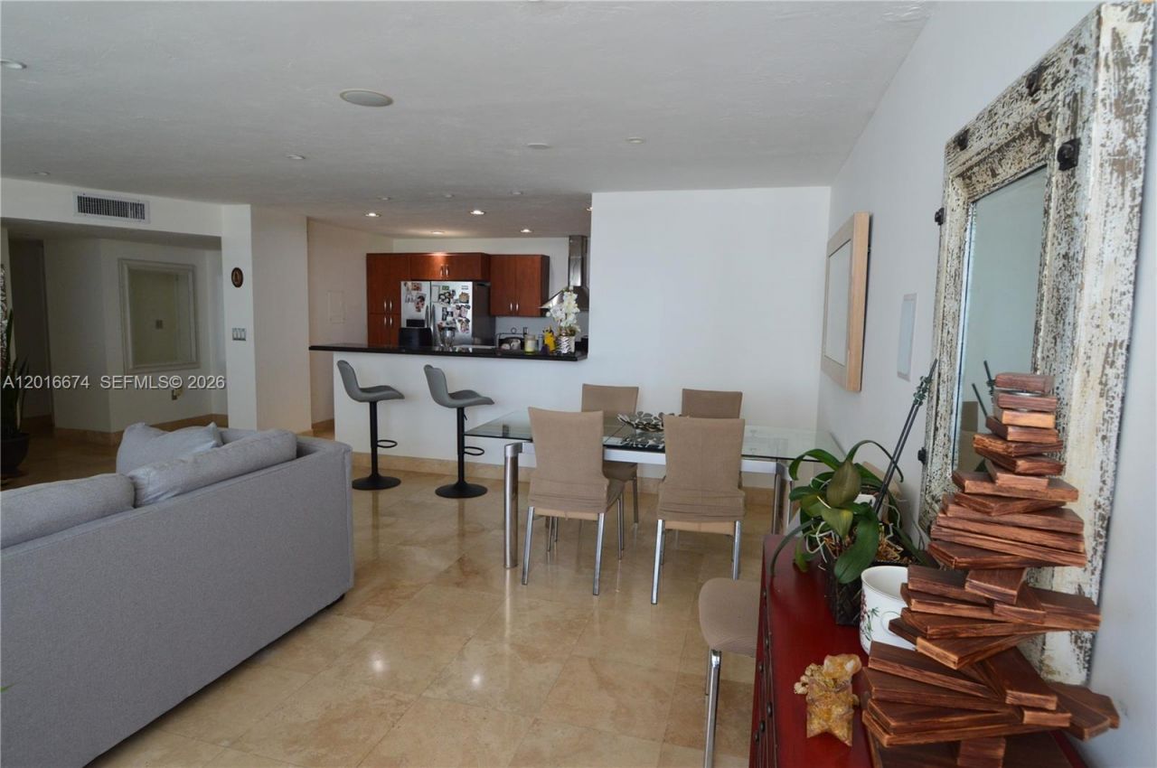 2780 NE 183rd St , Unit PH04, Aventura, FL 33160 Photo