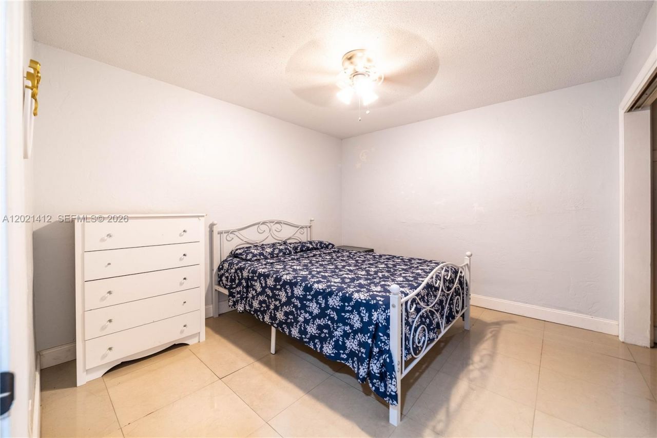 4360 NW 32nd Ct , Lauderdale Lakes, FL 33319 Photo