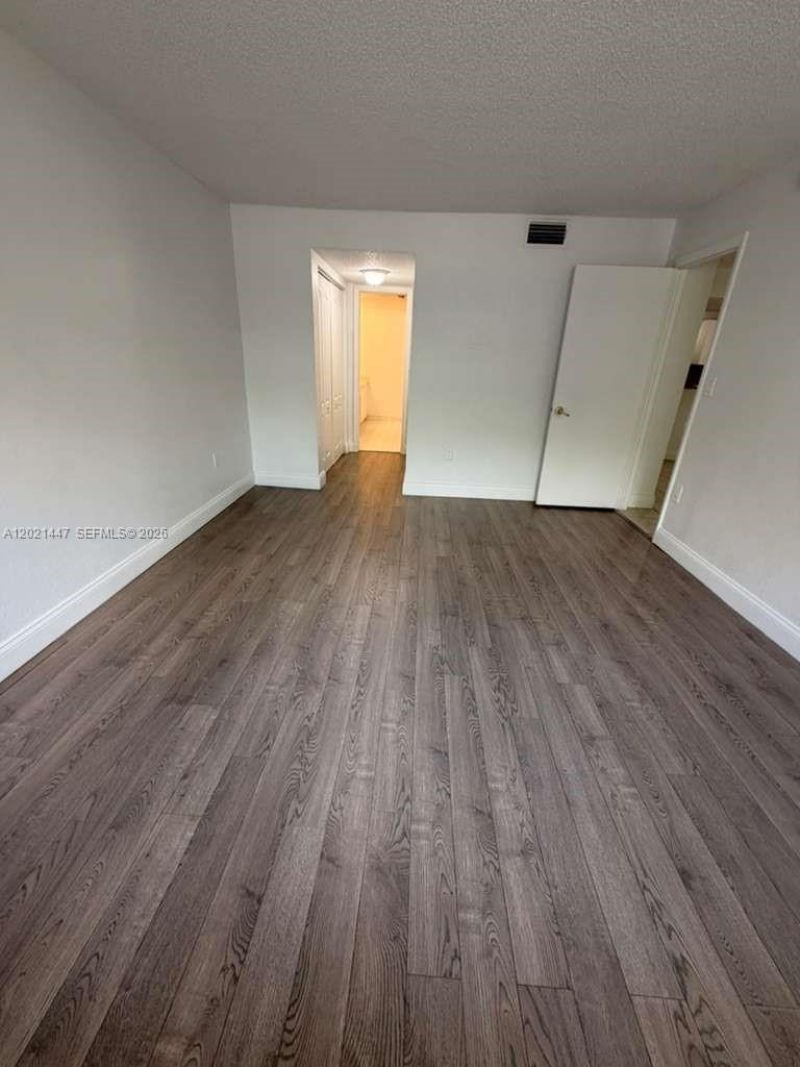4235 N University Dr , Unit 106, Sunrise, FL 33351 Photo