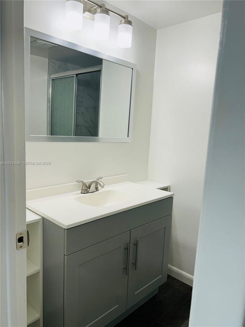 2831 E Sunrise Lakes Dr, Unit 309, Sunrise, FL 33322 Photo