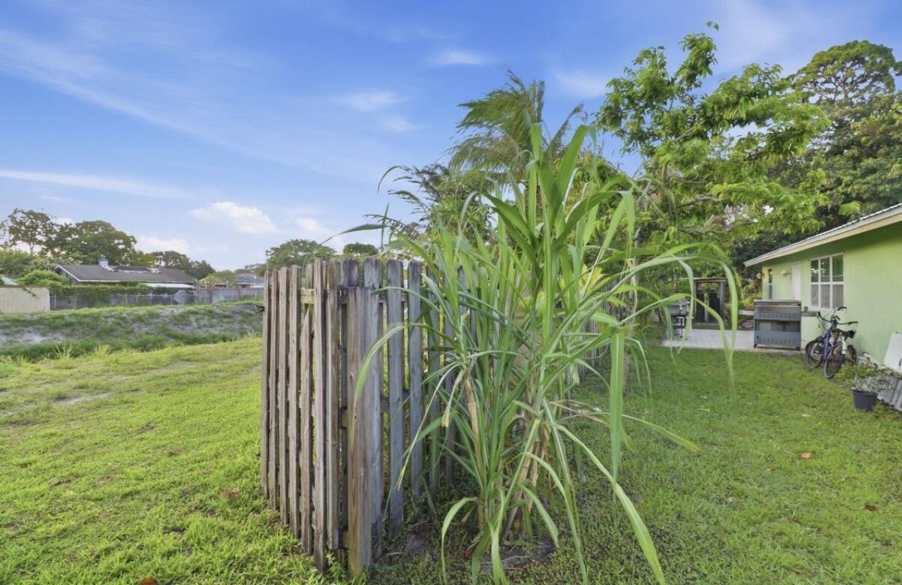 309 Hach Lane, Royal Palm Estates, FL 33415 Photo