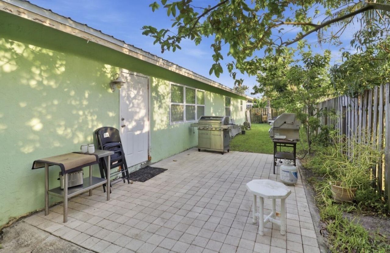 309 Hach Lane, Royal Palm Estates, FL 33415 Photo